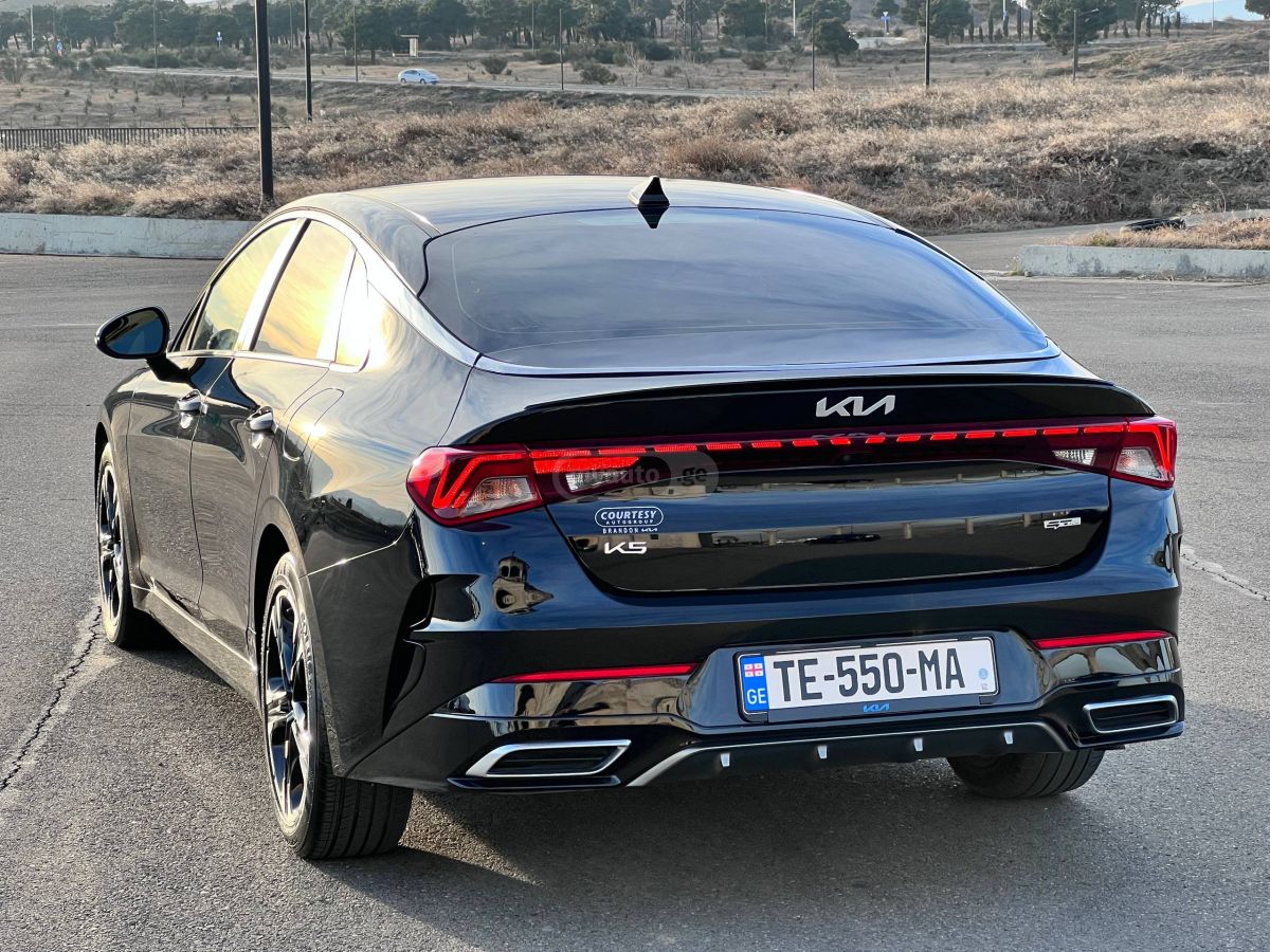 Kia K5 - фото 7