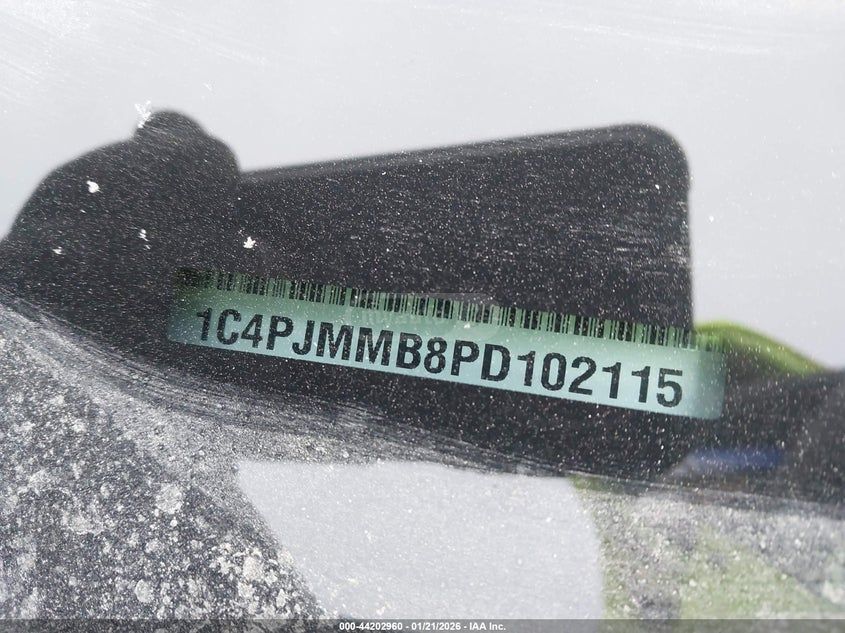 Jeep Altitude Lux 4dr 4x4 Automatic — миниатюра 9