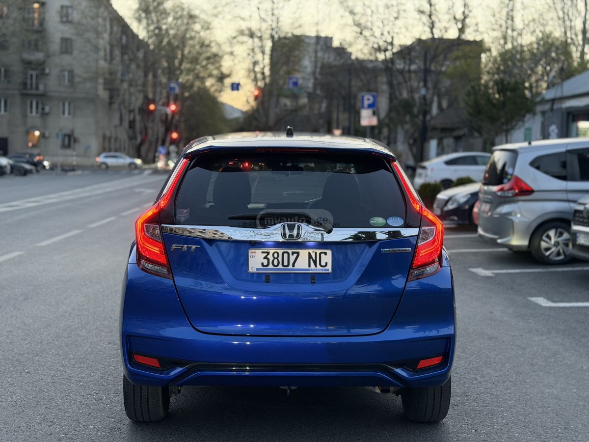 Honda FIT - фото 4