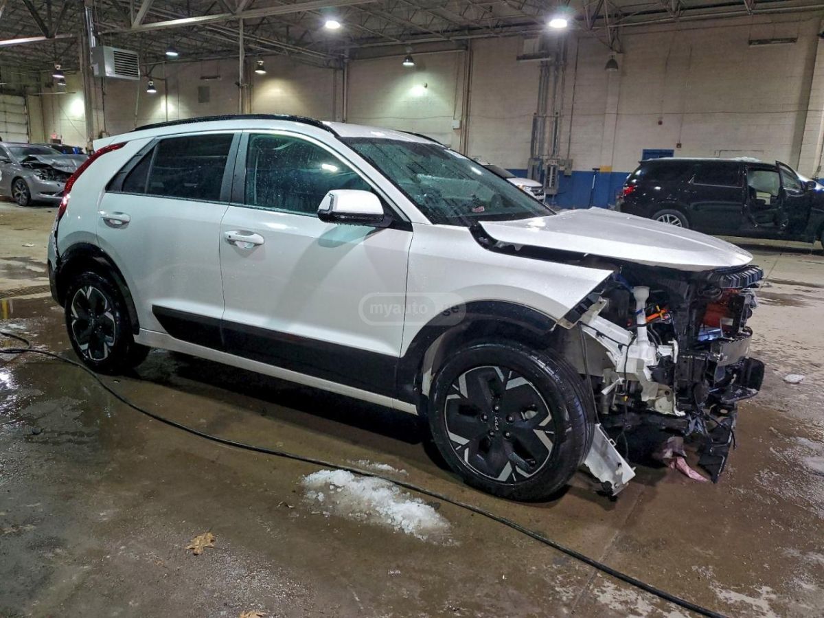 Kia Niro - фото 2