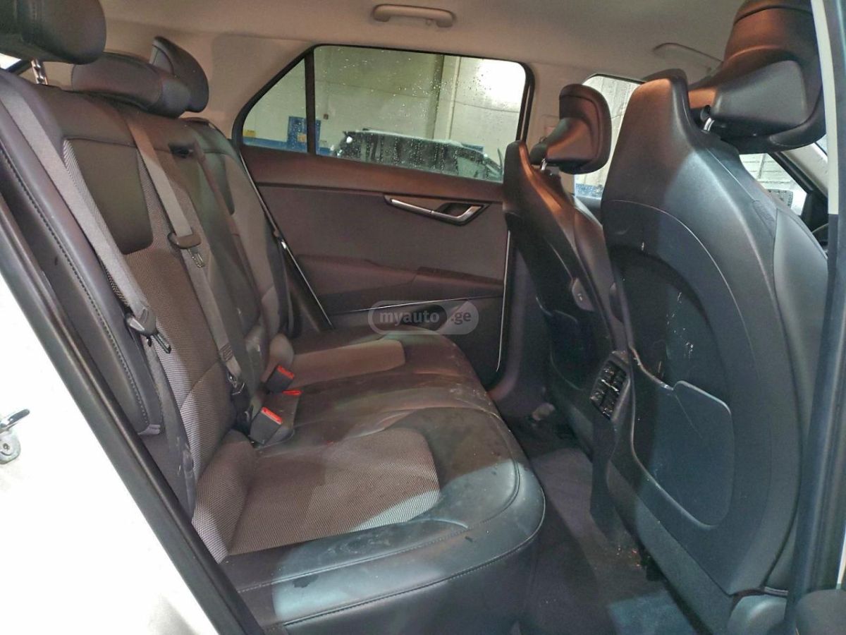 Kia Niro - фото 6