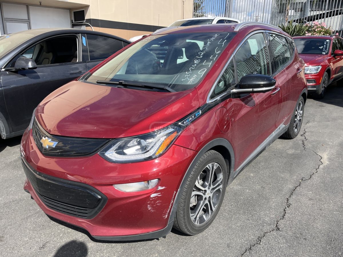 Chevrolet Bolt EV - фото 1