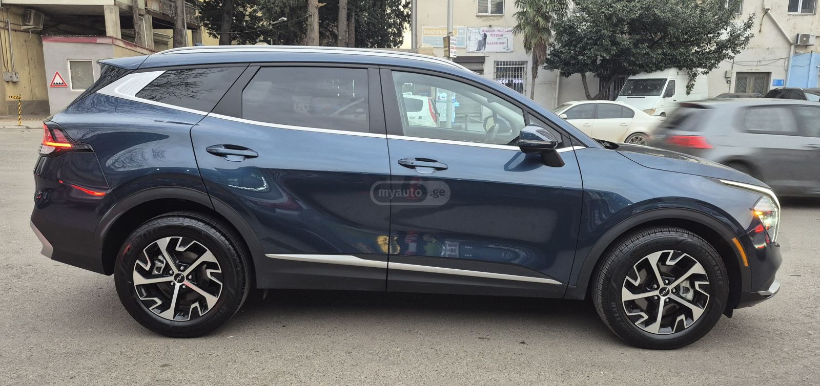 Kia EX HIBRIDE — миниатюра 7