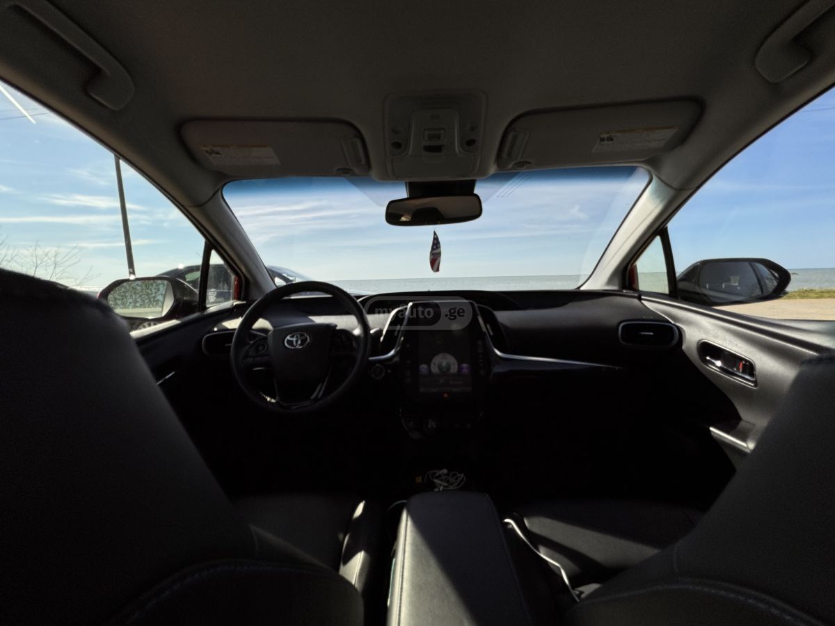 Toyota Prius - фото 11