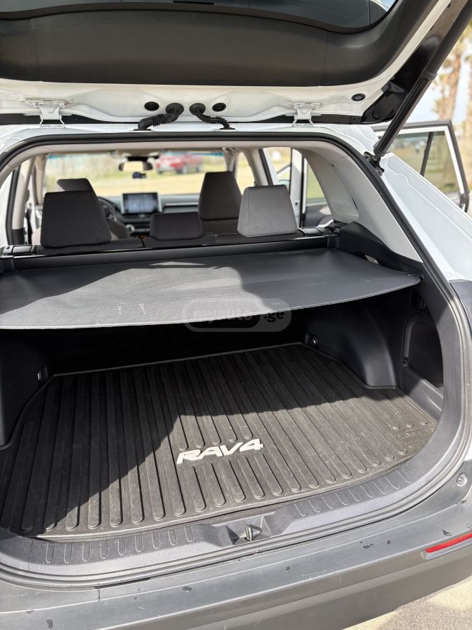 Toyota RAV 4 - фото 15