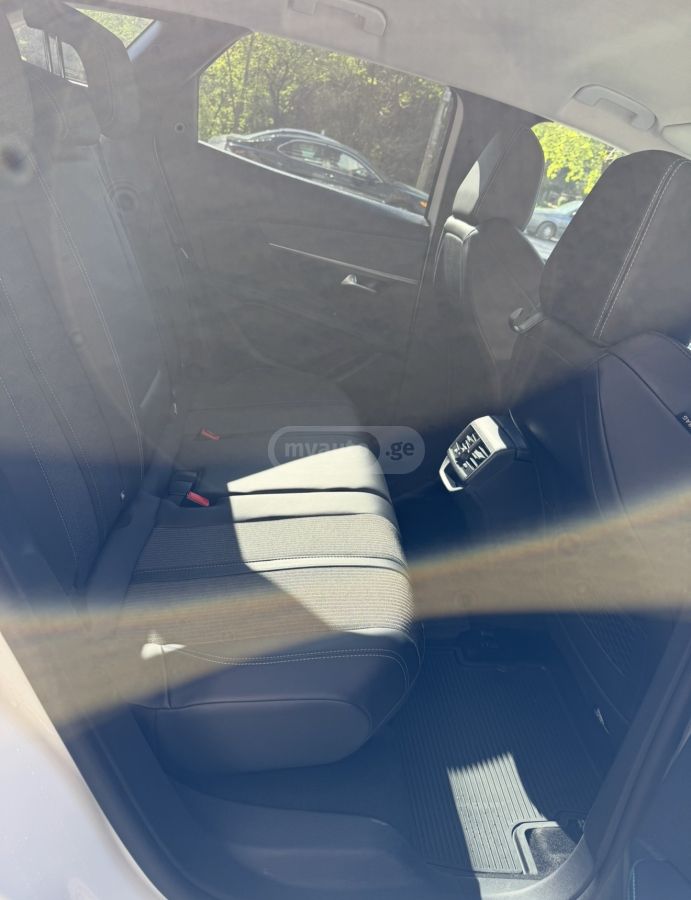 Peugeot 3008 2022 — миниатюра 13