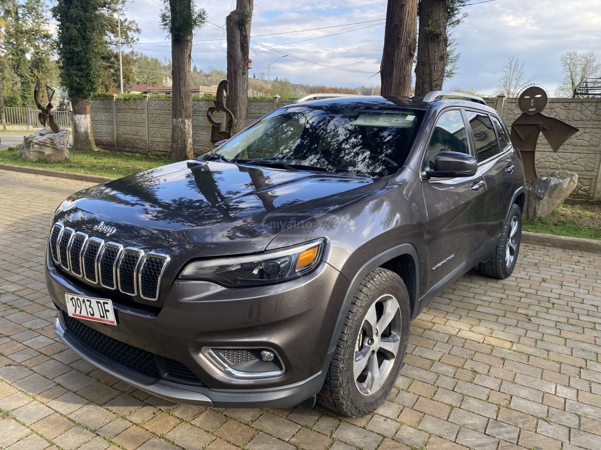 Jeep Cherokee - фото 1
