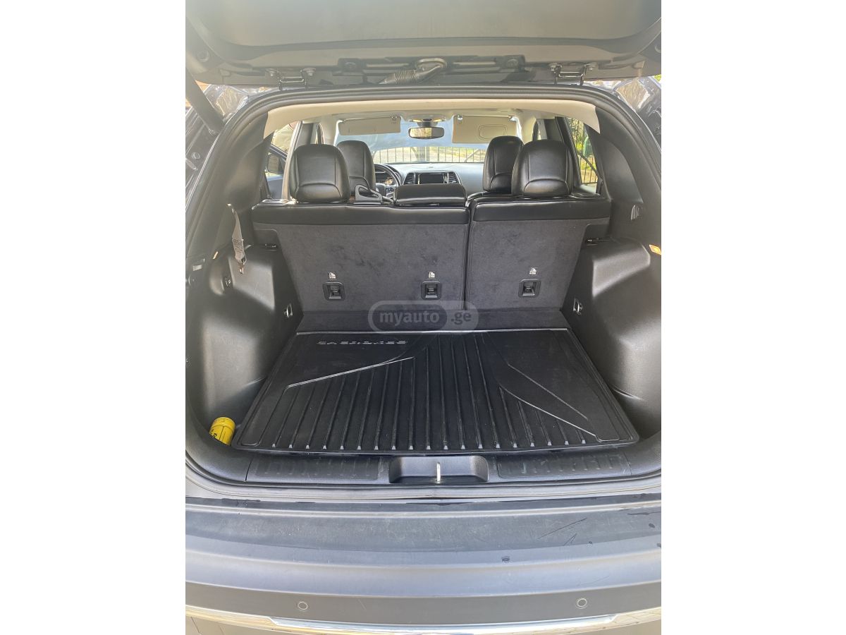 Jeep Cherokee - фото 11