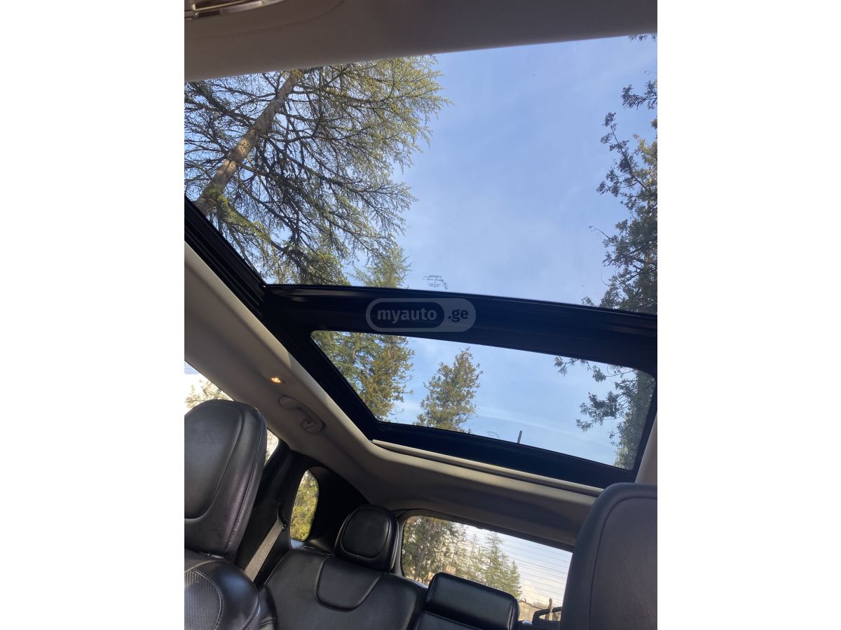 Jeep Cherokee - фото 12