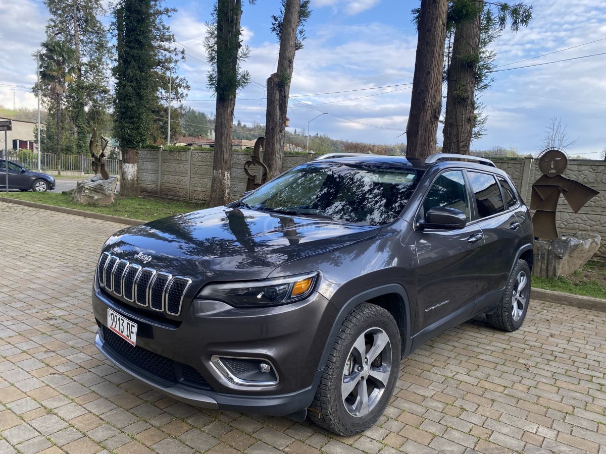 Jeep Cherokee - фото 7