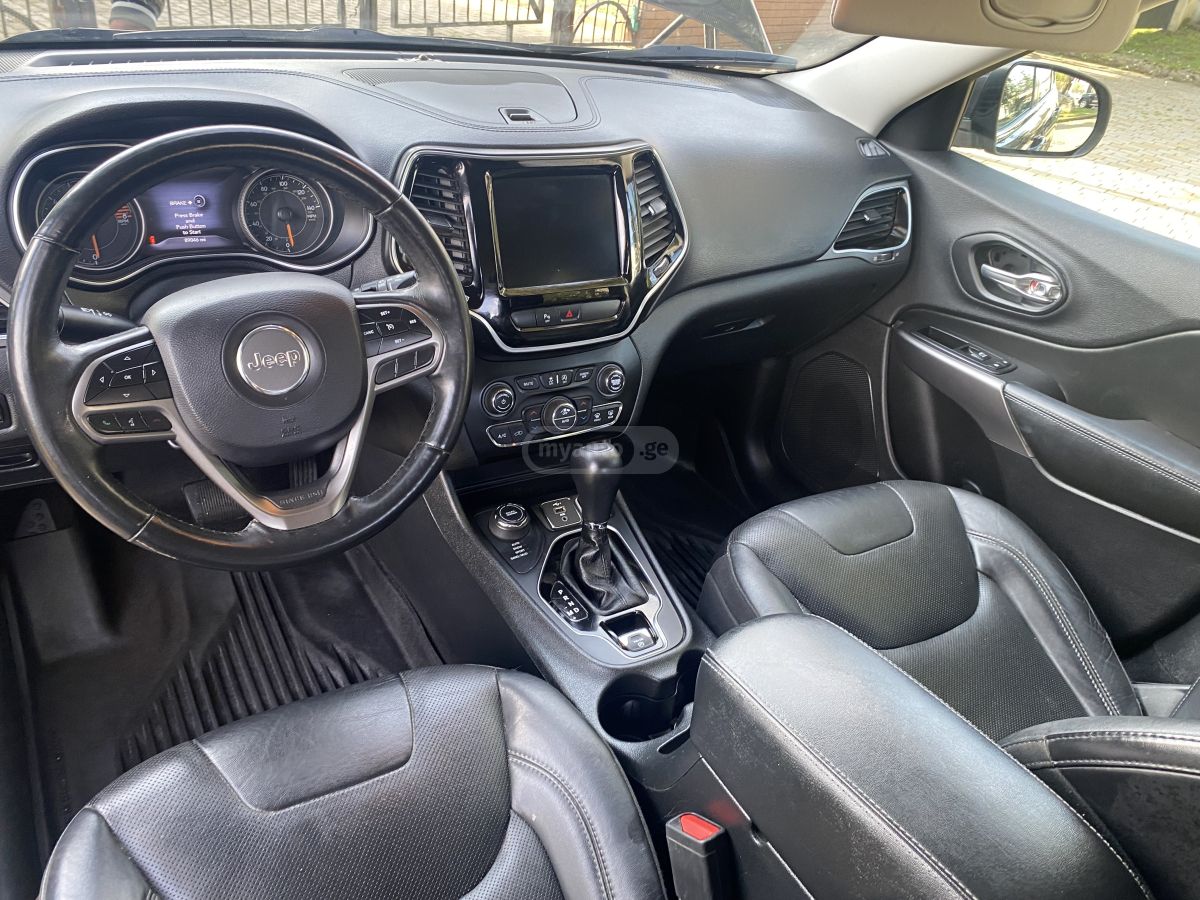 Jeep Cherokee - фото 9