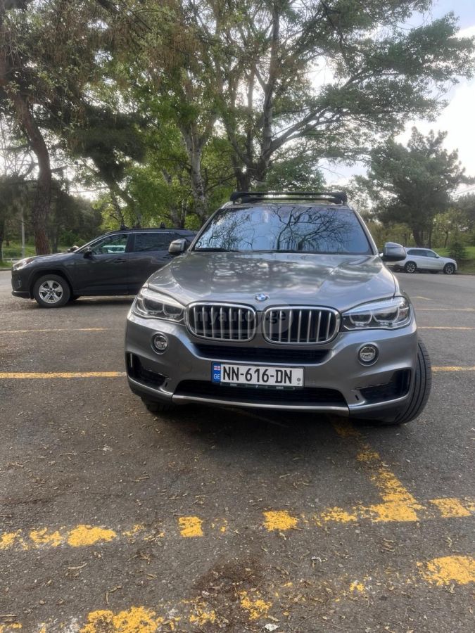 BMW X5 - фото 2