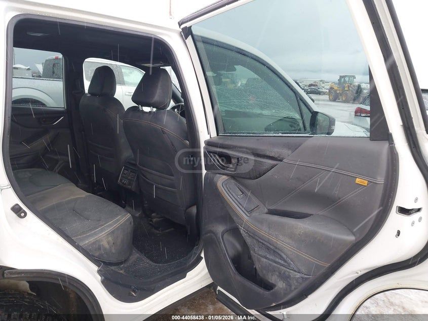 Subaru Wilderness 4dr All-Wheel Drive — миниатюра 8