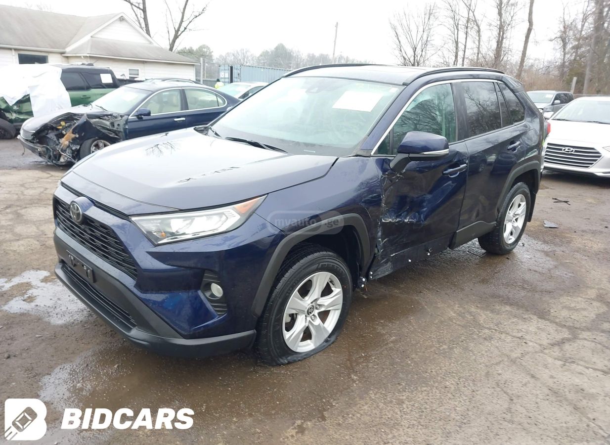 Toyota XLE Premium 4dr All-Wheel Driv — миниатюра 4