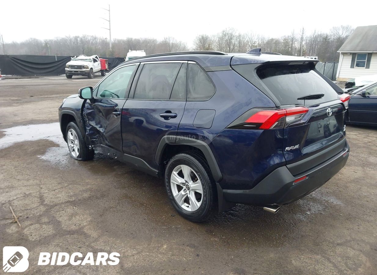 Toyota XLE Premium 4dr All-Wheel Driv — миниатюра 5