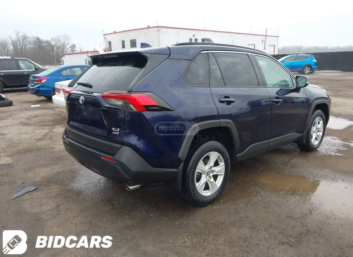 Toyota XLE Premium 4dr All-Wheel Driv — миниатюра 6