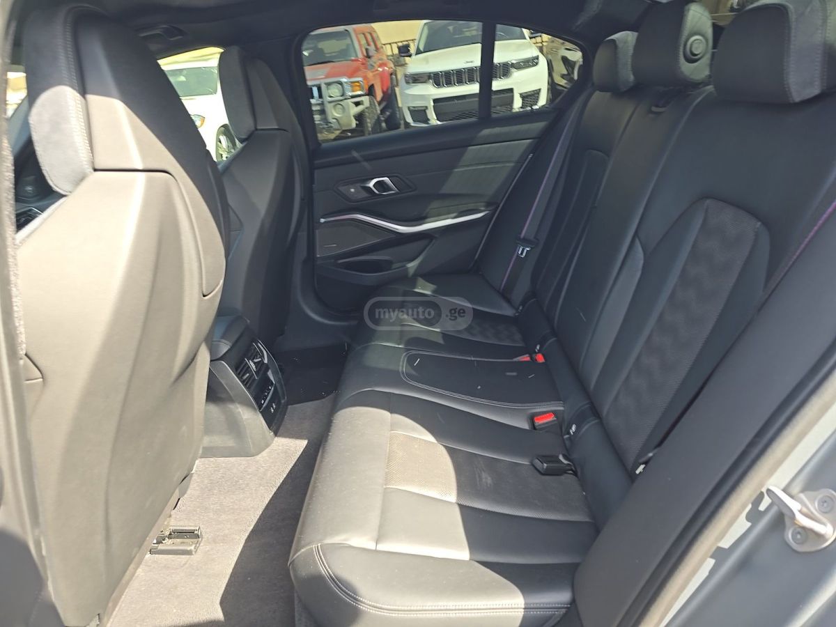 BMW M3 - фото 11