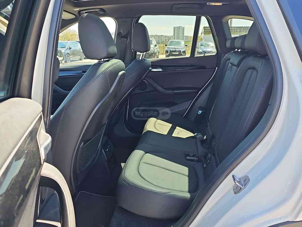 BMW Bmw X1 — миниатюра 7