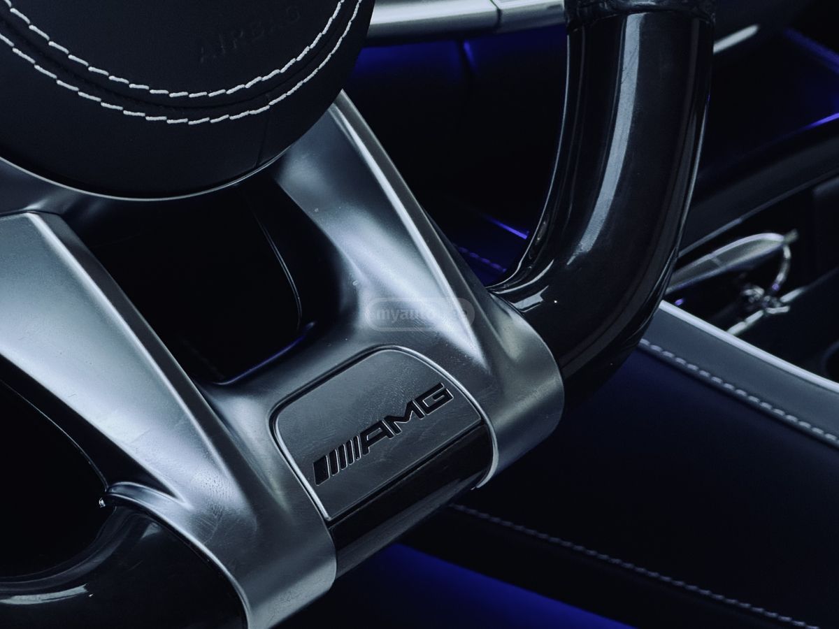 Mercedes-Benz S 63 AMG - фото 15