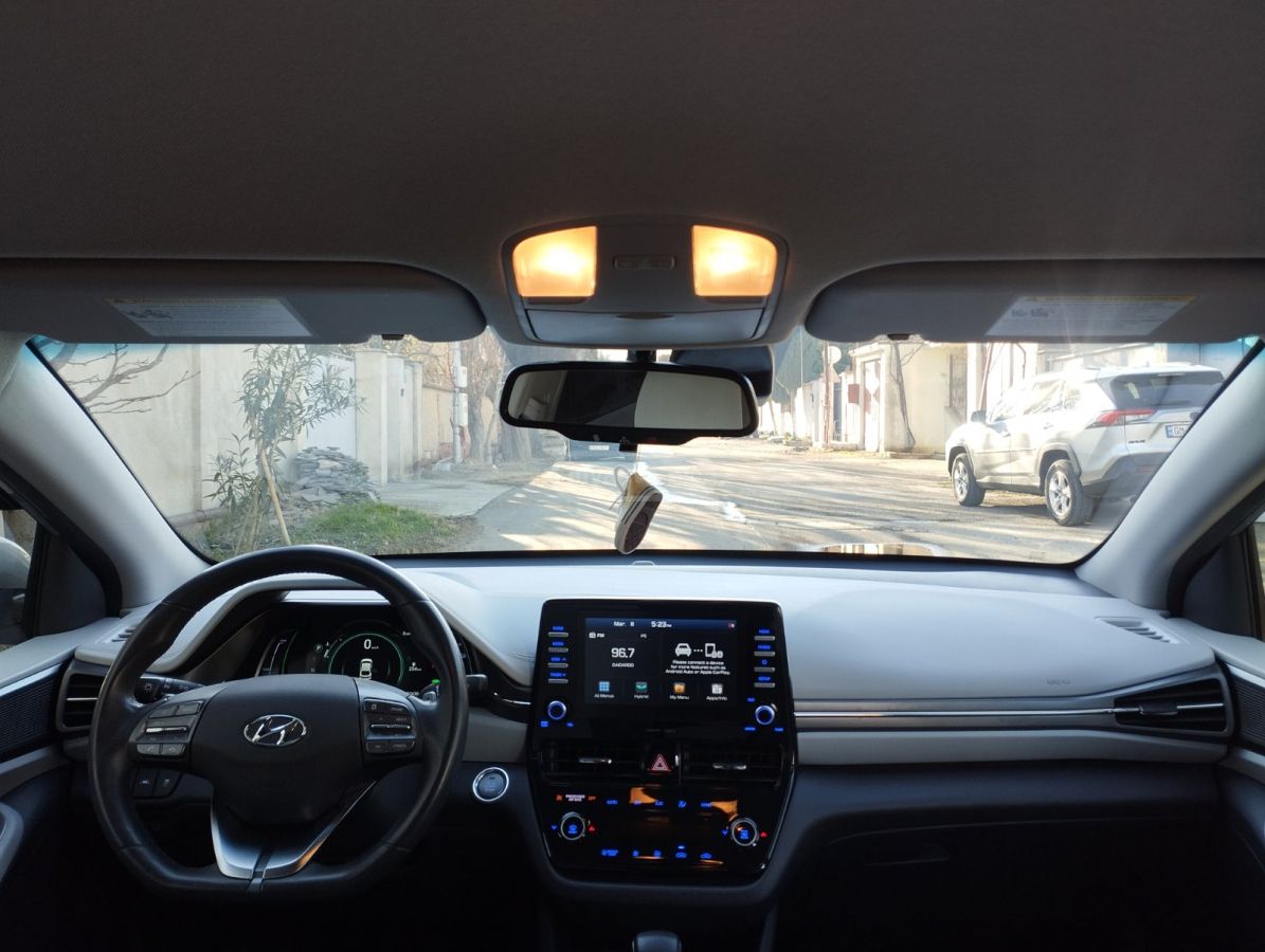Hyundai Ioniq - фото 2