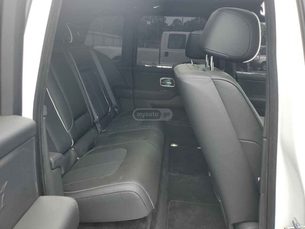 Rolls-Royce Cullinan 2024 — миниатюра 11