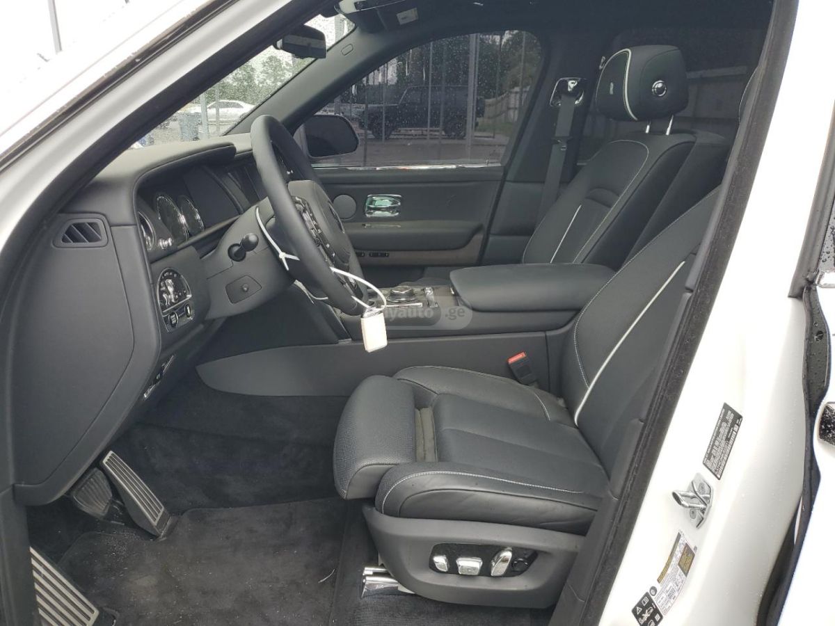 Rolls-Royce Cullinan 2024 — миниатюра 7