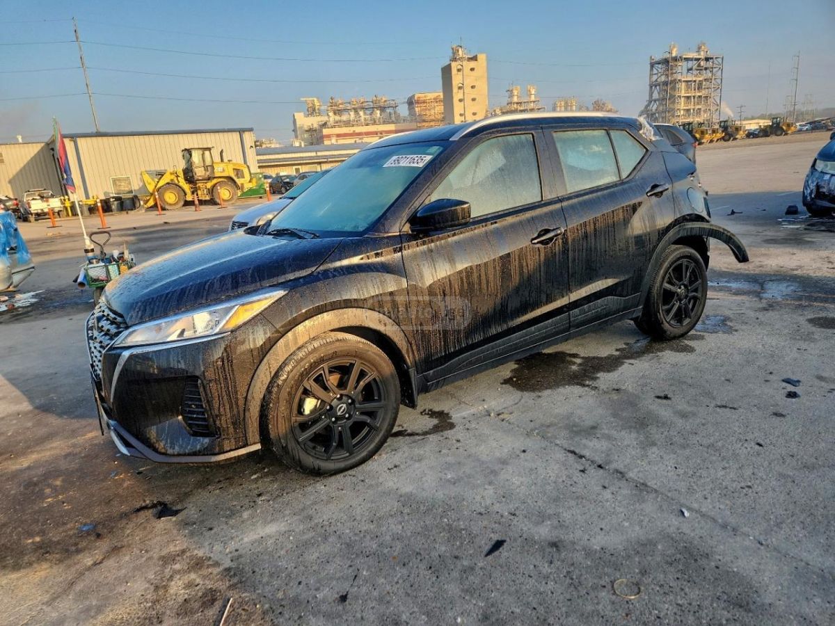 Nissan Kicks - фото 1