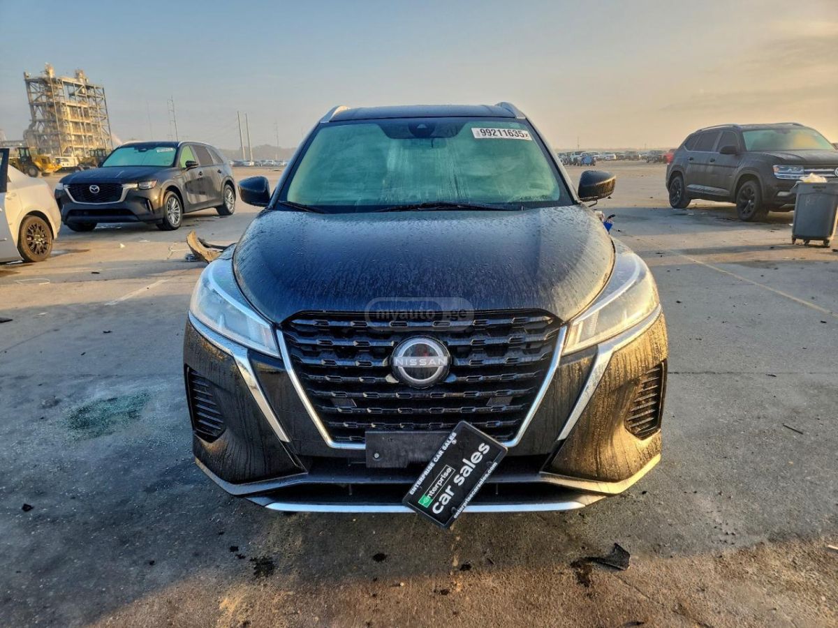 Nissan SV 4dr Front-Wheel Drive CVT — миниатюра 5