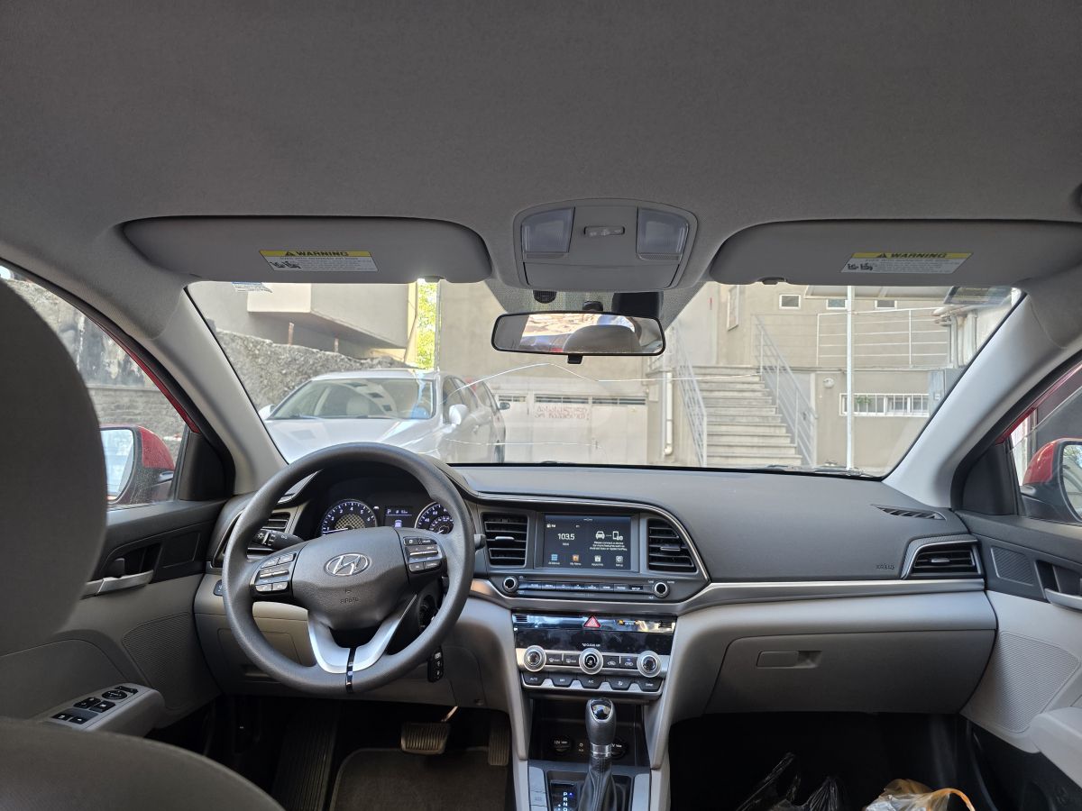 Hyundai Elantra - фото 10