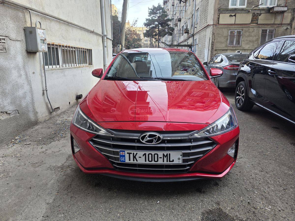 Hyundai Elantra - фото 2
