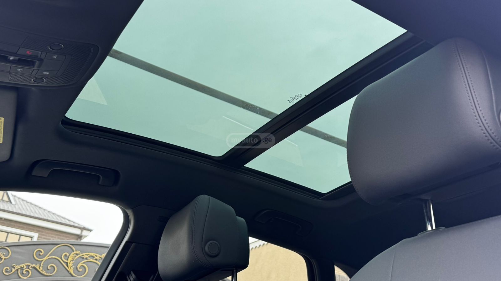 Audi 40 Premium 4dr All-Wheel Drive — миниатюра 11