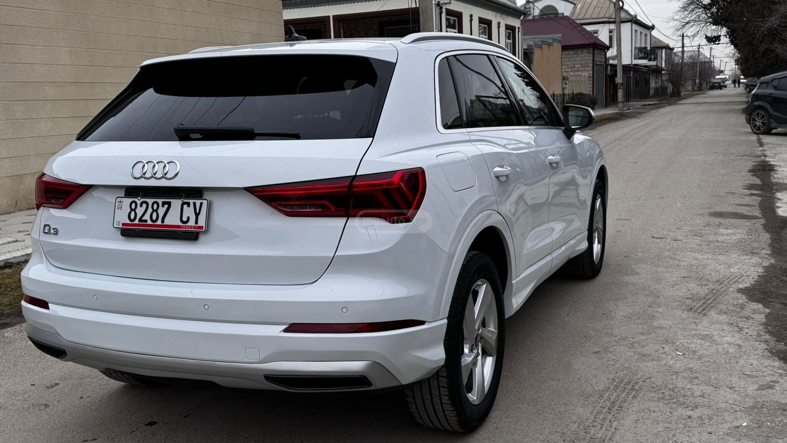 Audi 40 Premium 4dr All-Wheel Drive — миниатюра 2