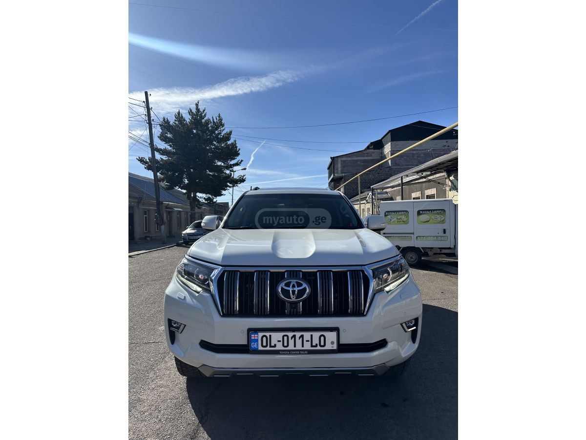 Toyota Land Cruiser Prado - фото 1