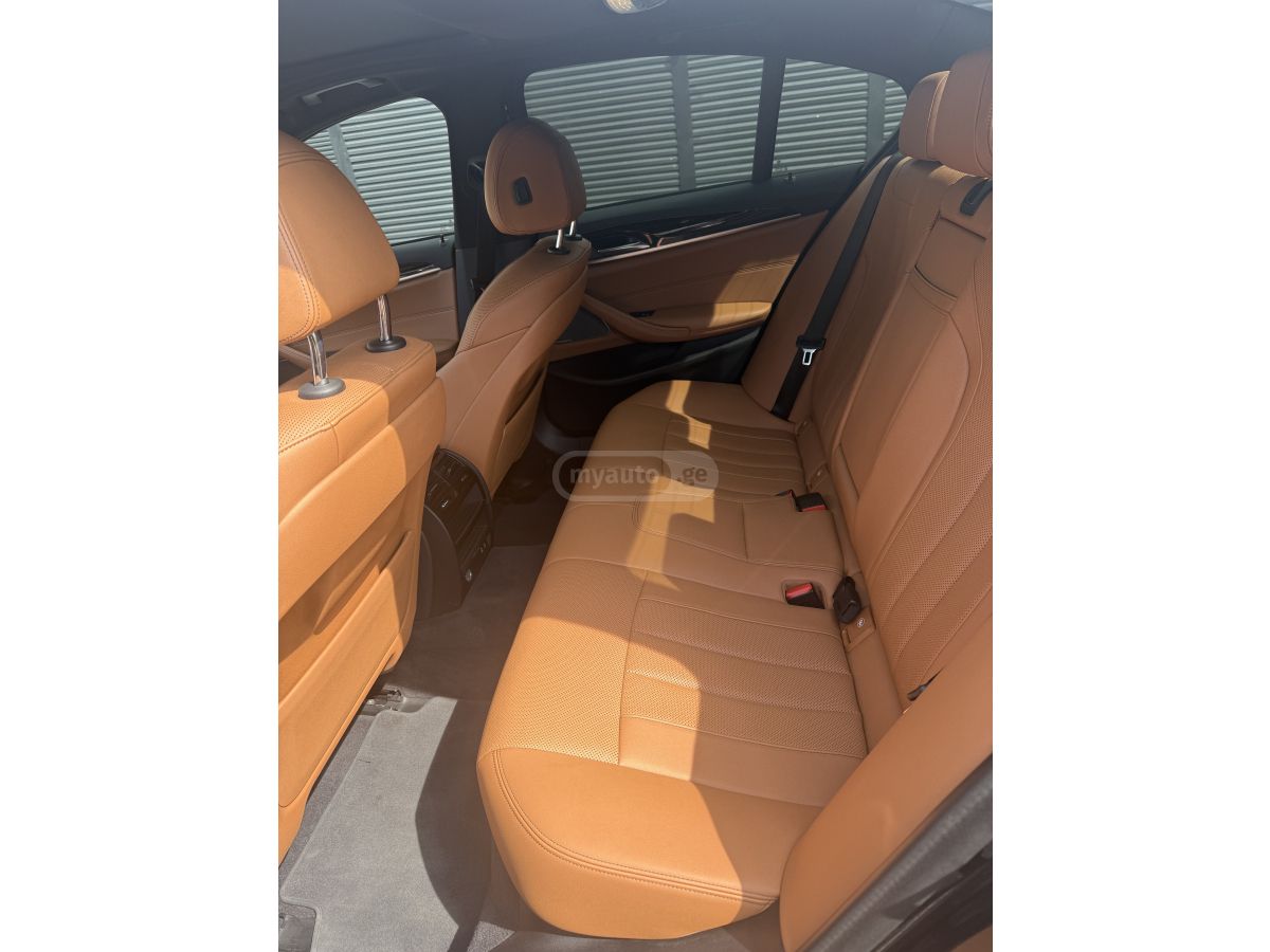 BMW 530 - фото 14