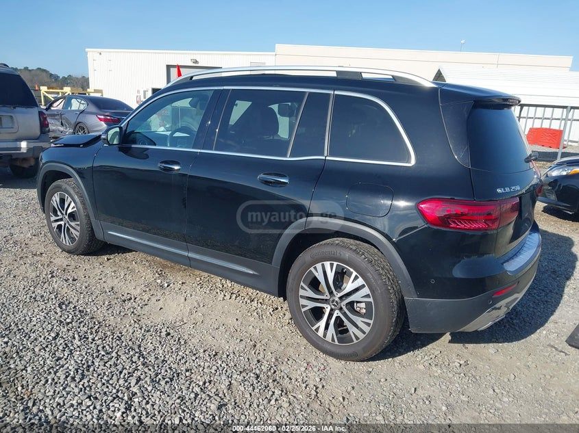 Mercedes-Benz GLB 250 2024 — миниатюра 2