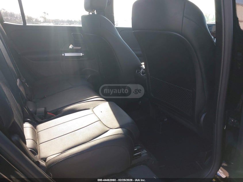 Mercedes-Benz GLB 250 2024 — миниатюра 7