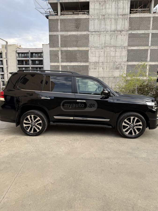 Toyota Luxury 4dr 4x4 Automatic — миниатюра 2