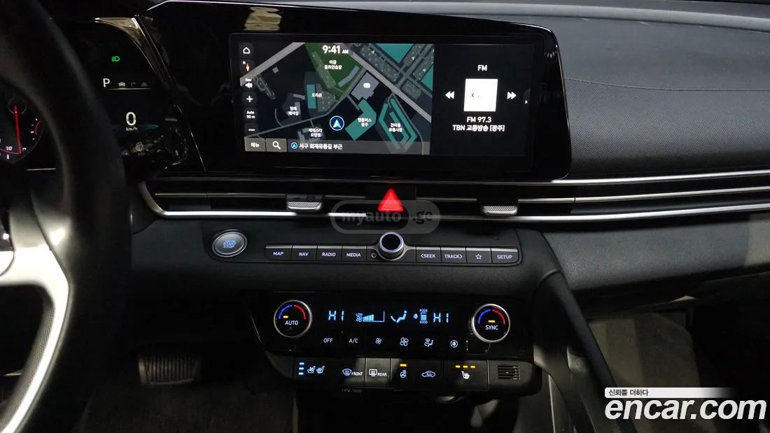 Hyundai Elantra - фото 12