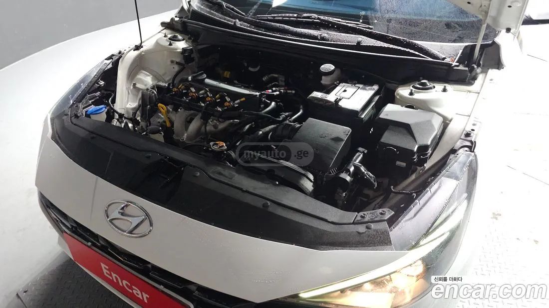 Hyundai Elantra - фото 6