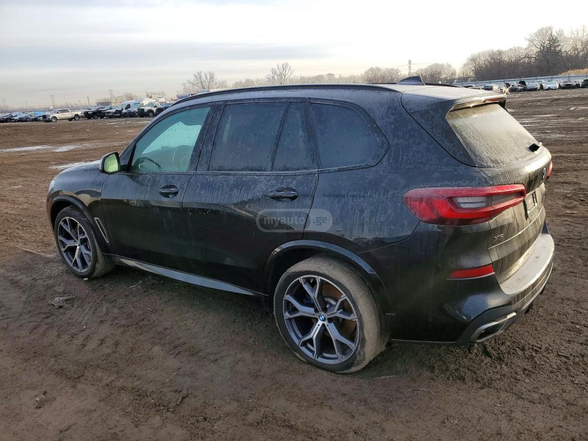 BMW X5 - фото 2