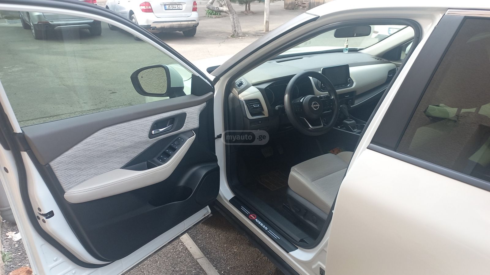 Nissan Rogue - фото 6