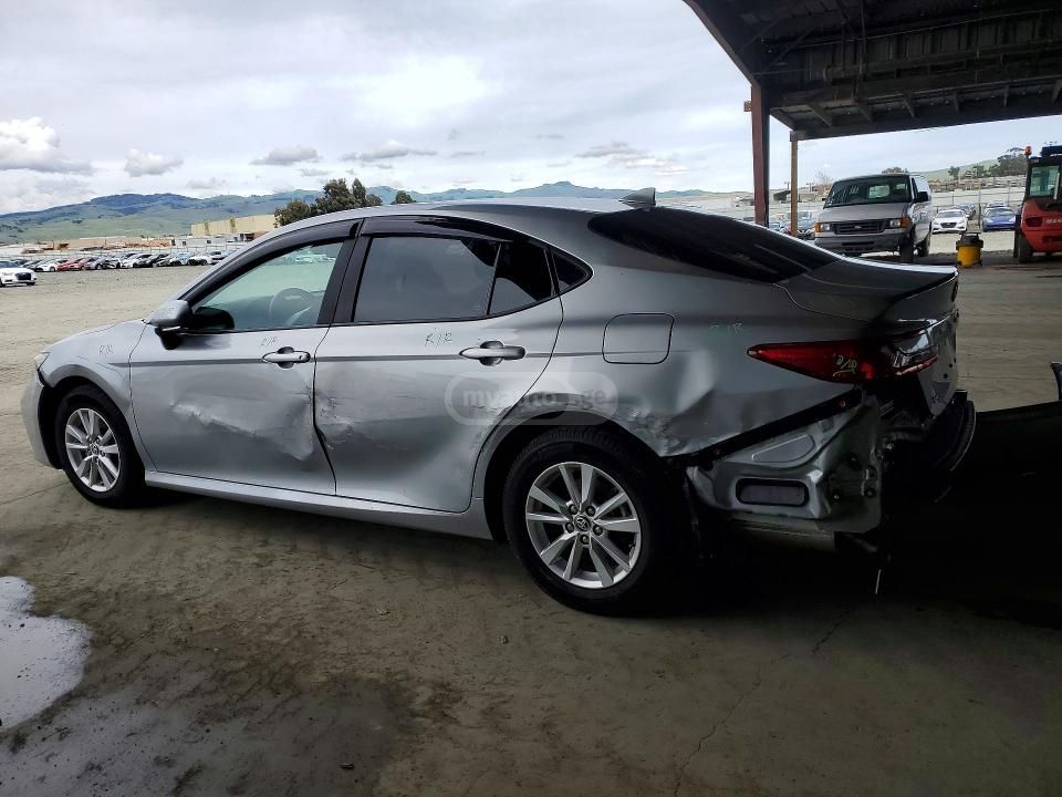 Toyota Camry - фото 4