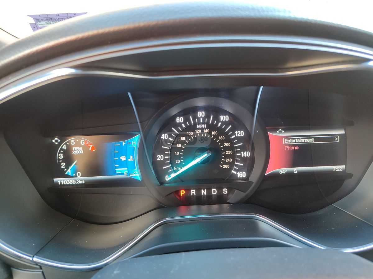 Ford Fusion - фото 10