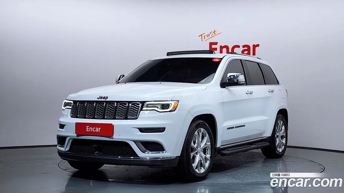 Jeep Grand Cherokee - фото 1