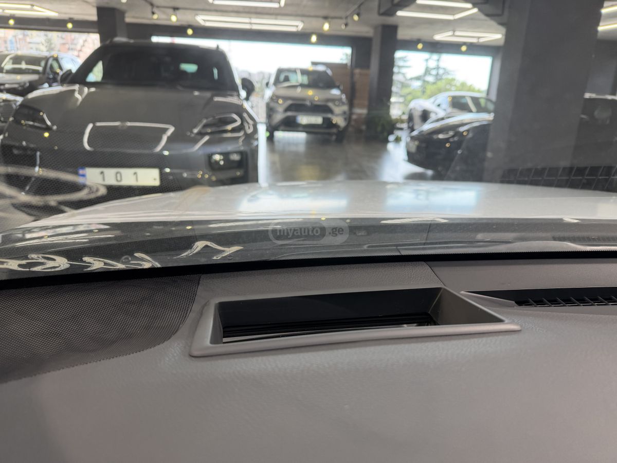 Toyota Camry - фото 7