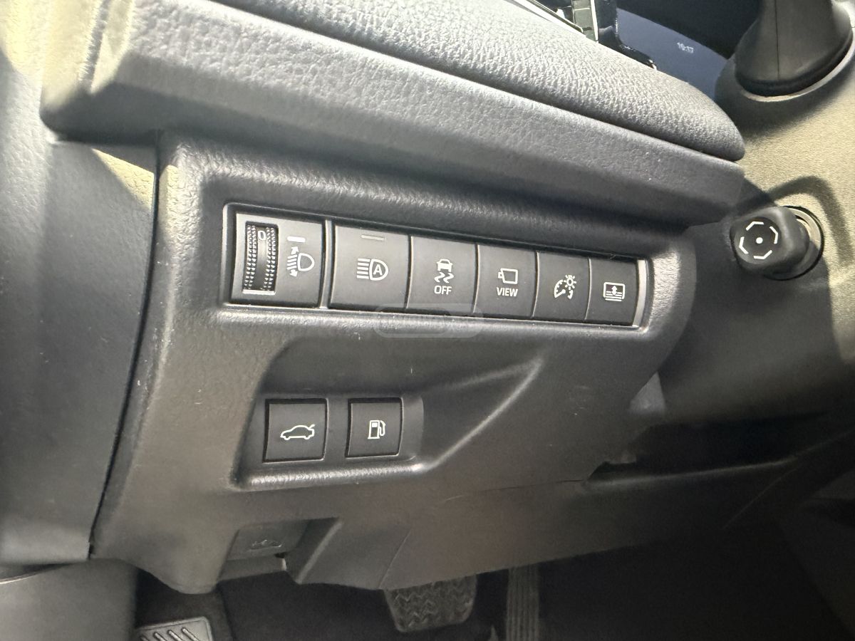 Toyota Camry - фото 9