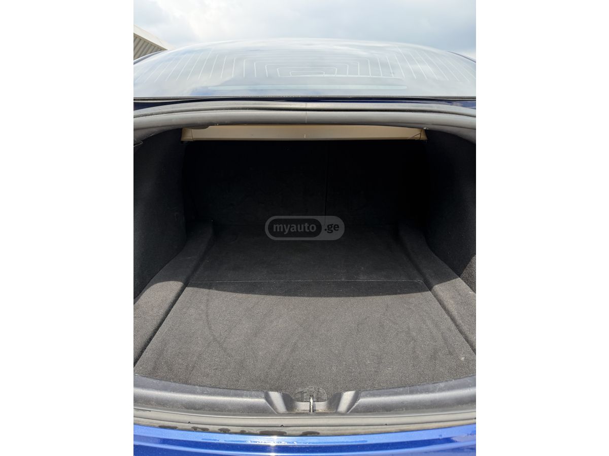 Tesla Model 3 - фото 11