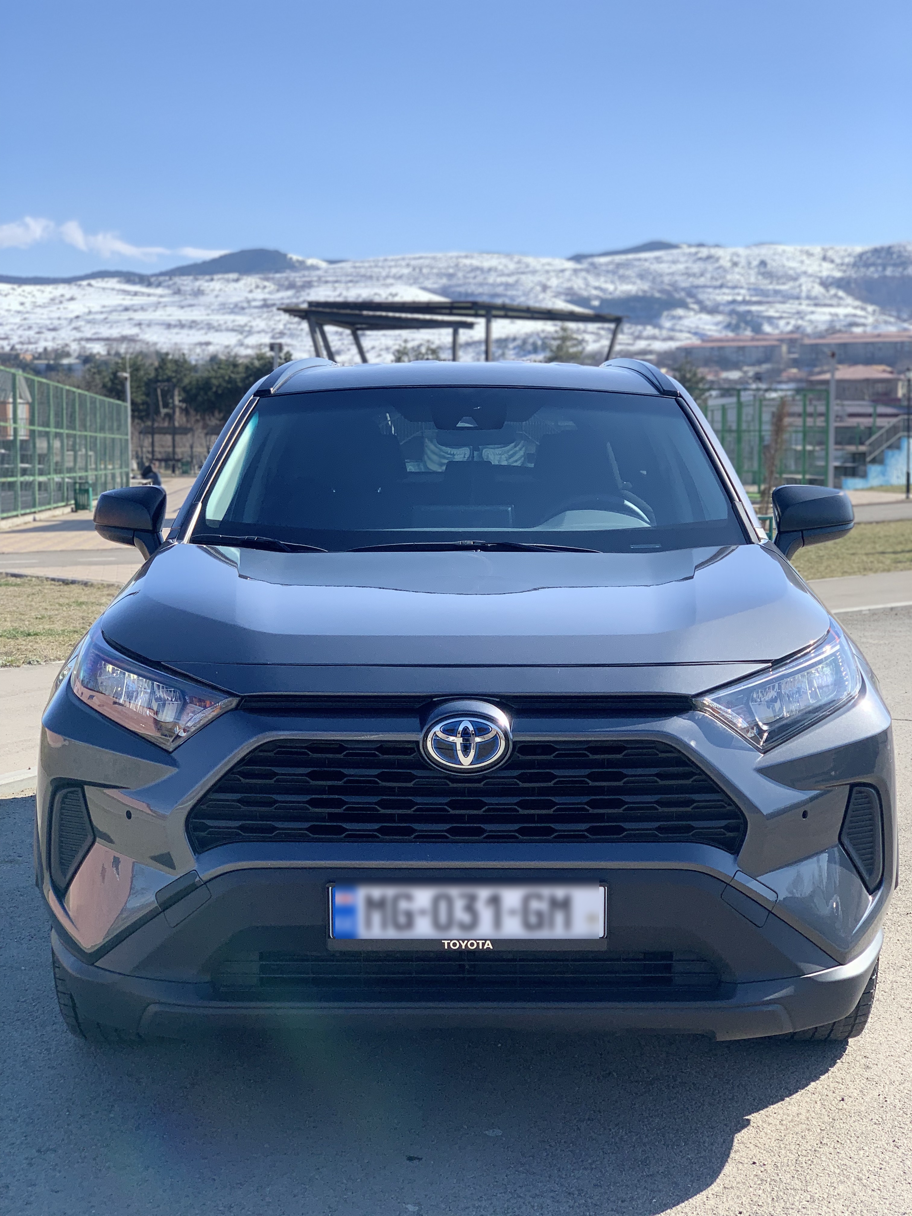 Toyota RAV 4 - фото 1