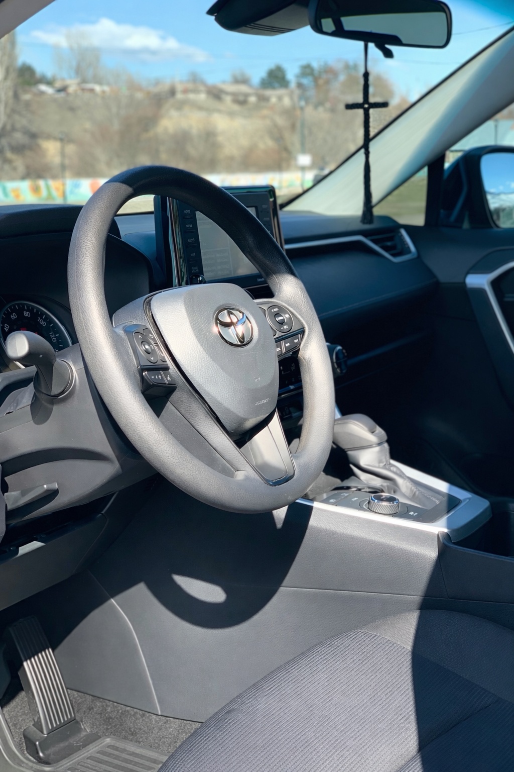 Toyota LE 4dr All-Wheel Drive CVT — миниатюра 10