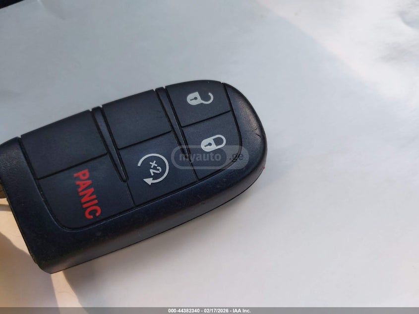 Jeep Grand Cherokee - фото 14